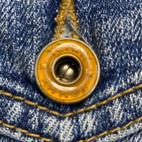 Vintage Tommy Hilfiger Tommy Jeans Denim Bermuda Shorts Flap Pockets Y2K 2005 9 - Picture 4 of 15